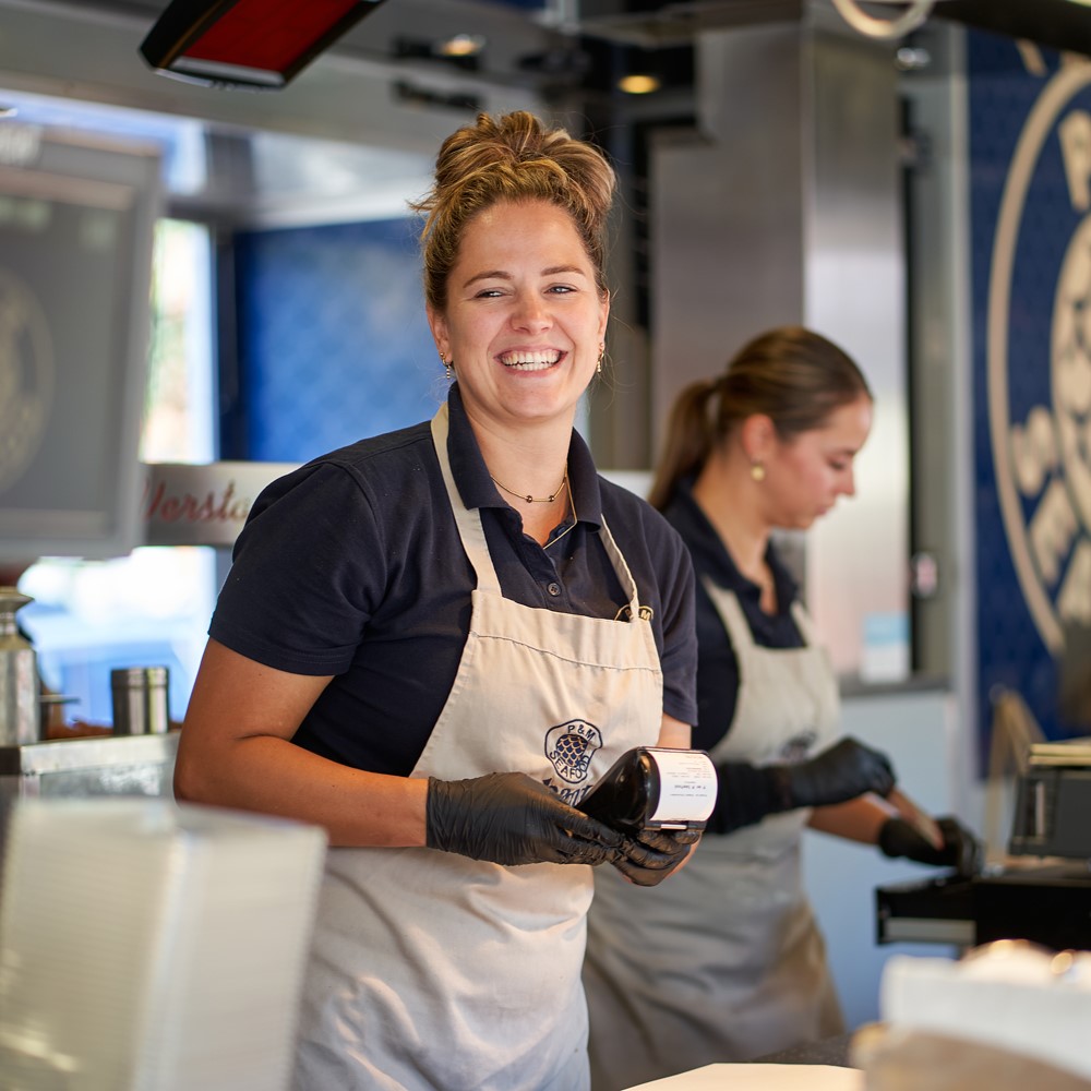 medewerker P&amp;M seafood